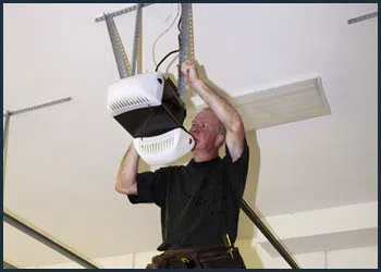 Garage Doors Store Repairs Brush Prairie, WA 360-356-1407 - cont-gdr-door-opener-08m